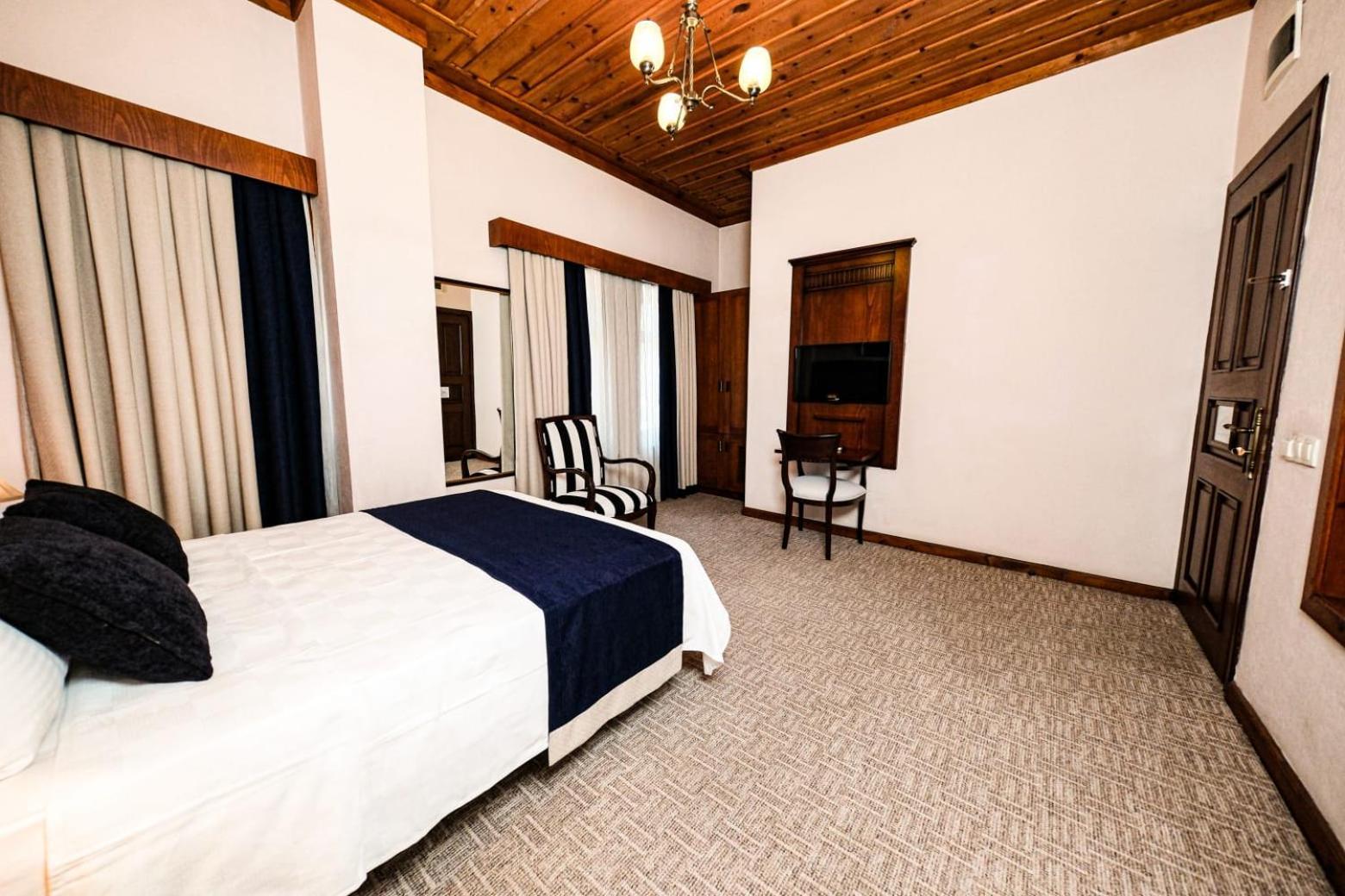 Hotel Bosnali Adana Exteriör bild